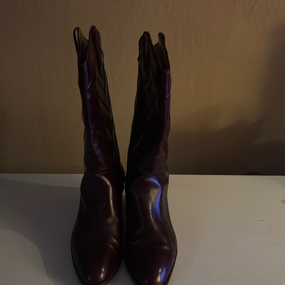 Gents Genuine Leather Western Boots
Great condition 
Fine Quality Italian made